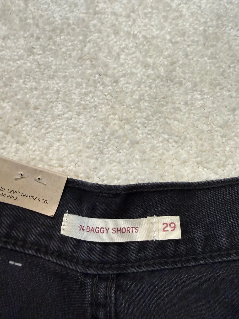 Levi's '94 Baggy Mid-Rise Black Denim Jeans Shorts Size 29 8